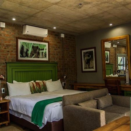 Chameleon Bush Lodge Hammanskraal Buitenkant foto
