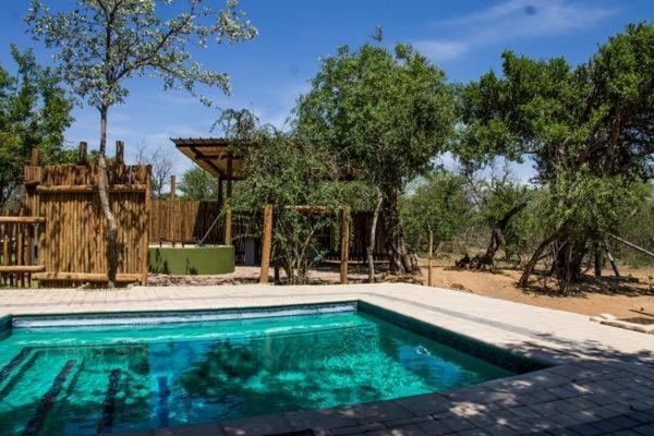 Chameleon Bush Lodge Hammanskraal Buitenkant foto